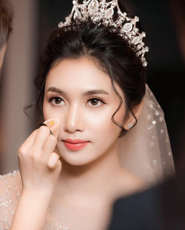 Xu hướng trang điểm cô dâu năm 2020 | Phong cách makeup cô 