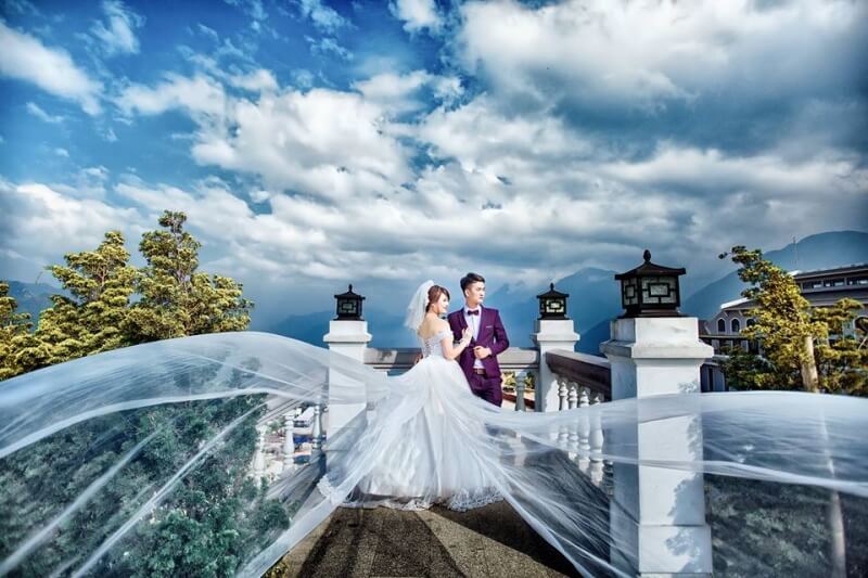 Tìm kiếm một studio chụp ảnh cưới chuyên nghiệp tại Yên Bái? Chúng tôi cung cấp dịch vụ chụp ảnh cưới với chất lượng cao và giá cả hợp lý. Hãy đến với chúng tôi để thực hiện bộ ảnh cưới tuyệt đẹp nhất.