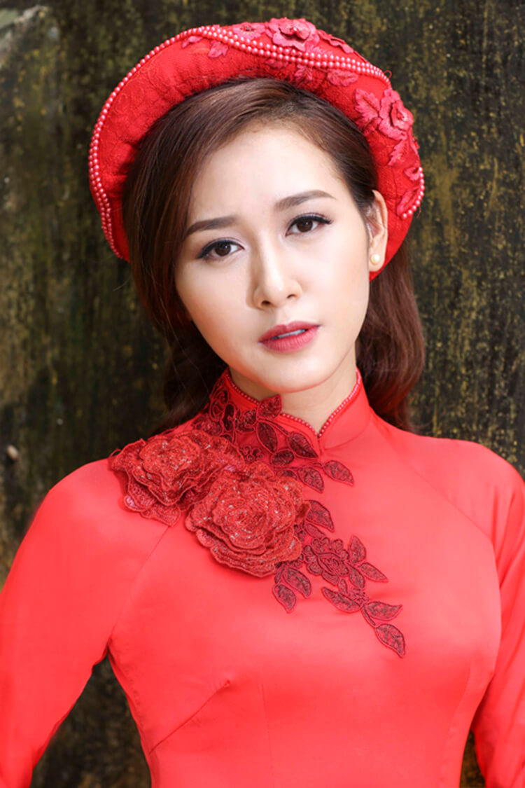 10 kiểu trang điểm cô dâu mặc áo dài hay nhất Hà Nội