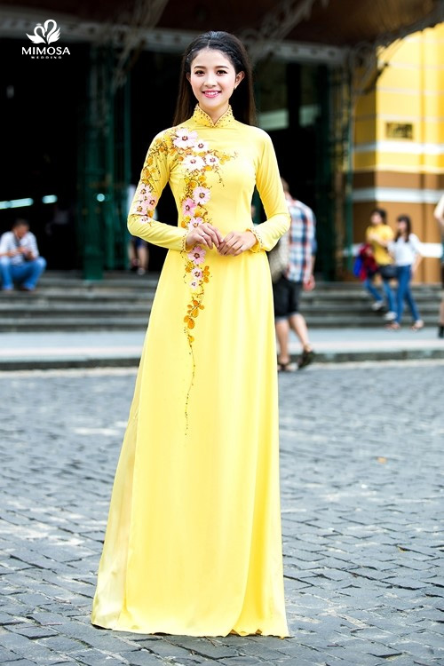 Áo dài nữ vải gấm màu vàng phối tay lỡ màu trắng kèm mấn hoa - Quần Áo  Xưởng May ANN