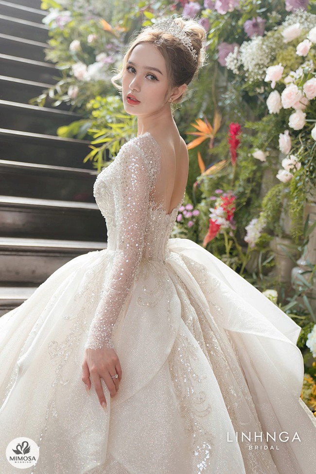 11 mẫu váy cưới ngắn Hàn Quốc đẹp tung chảo mọi góc nhìn